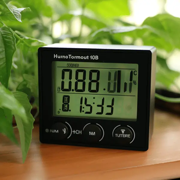 Best Temperature and Humidity Monitors for Hydroponics 2